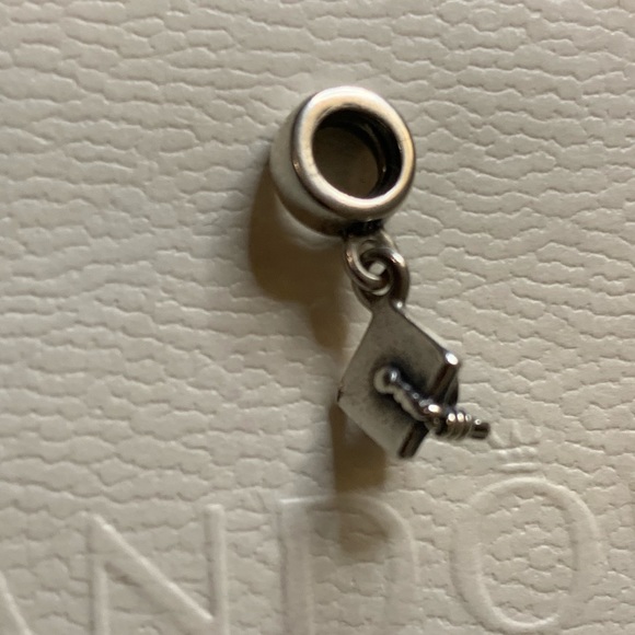 Authentic Pandora Graduation Cap Charm - Picture 2 of 3